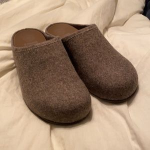 Fitflop slides